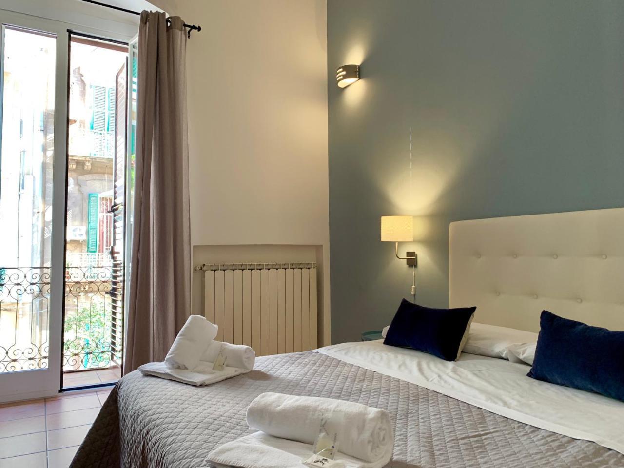A Due Passi Dal Ponte Guest house
